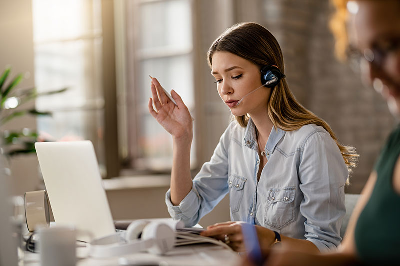 Como lidar com clientes difíceis: 6 táticas que funcionam